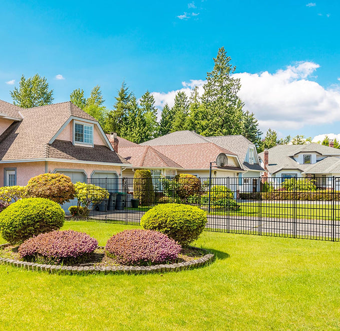 Metal Garden Fence 81cm (H) x 71cm (W)